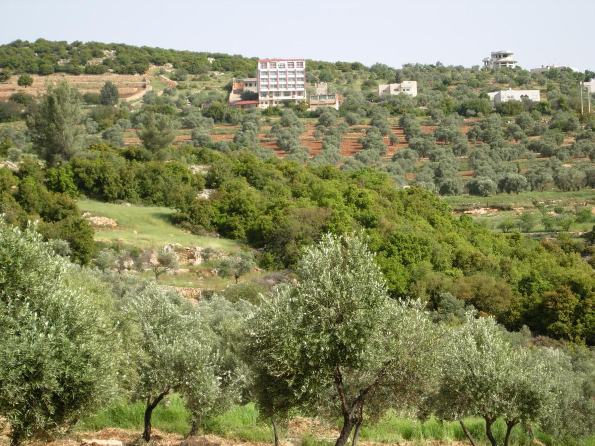 Ajloun Hotel Exterior photo